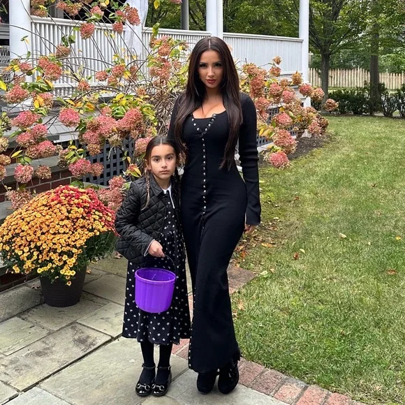 Stunning thick chic ribbed maxi sweater/dress with snap buttons😍